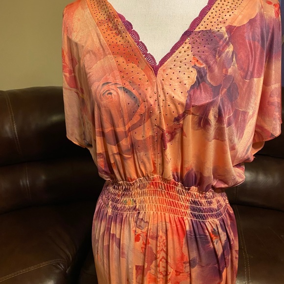 Sold - Picture 2 of 4